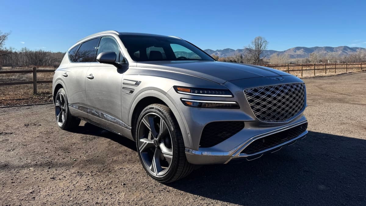 2025 Cadillac LYRIQ Sport 3